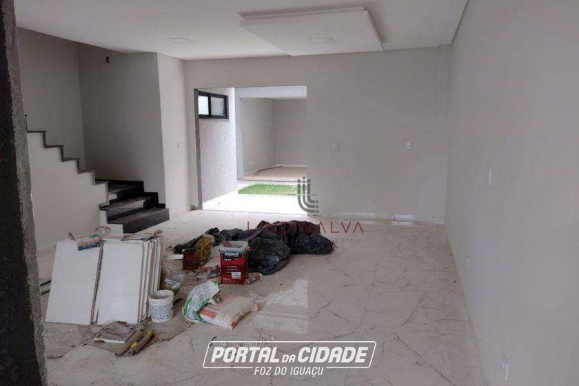 Sobrado &agrave; venda - 172m&sup2; - Parque Residencial Tr&ecirc;s Bandeiras