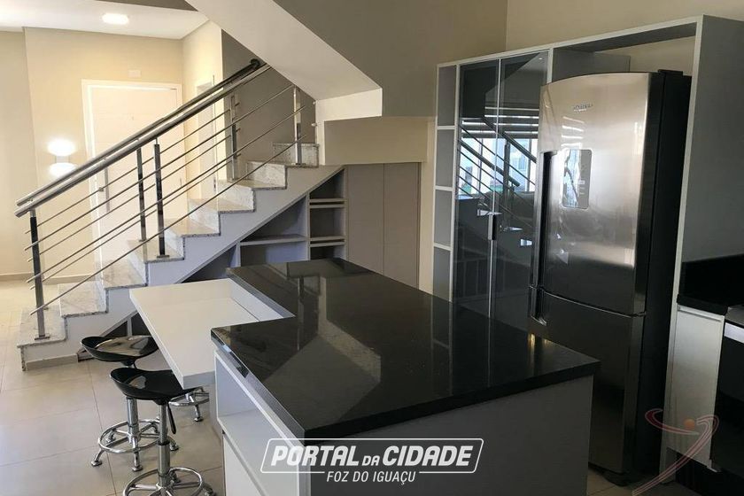 Sobrado &agrave; venda - 144m&sup2; - Jardim Igua&ccedil;u