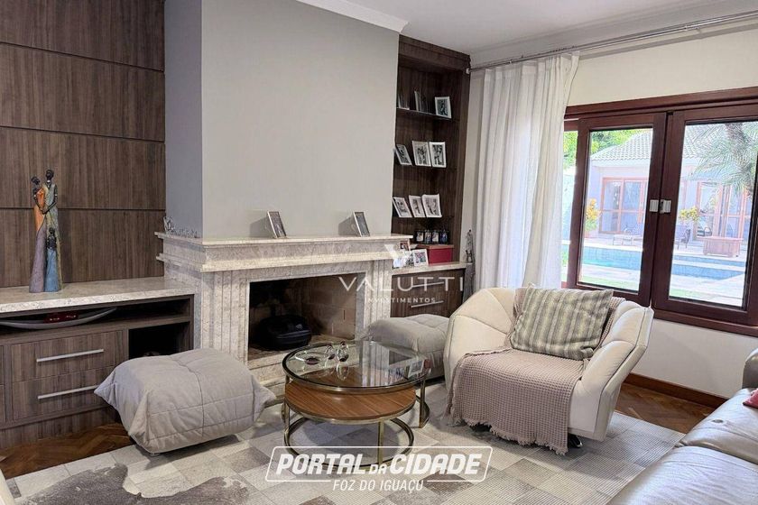 Casa &agrave; venda - 388m&sup2; - Condom&iacute;nio Vila Residencial B
