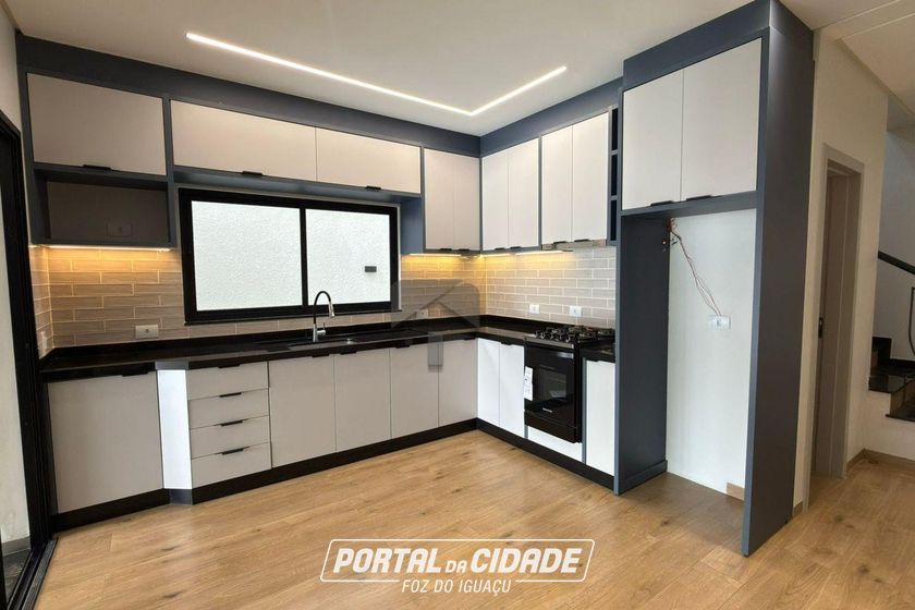 Sobrado para alugar - 240m&sup2; - Yolanda