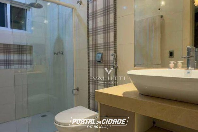 Sobrado &agrave; venda - 350m&sup2; - Condom&iacute;nio Country Igua&ccedil;u