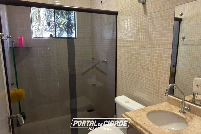 Sobrado &agrave; venda - 375m&sup2; - Porto Meira