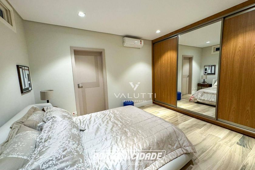 Sobrado &agrave; venda - 1050m&sup2; - Condom&iacute;nio Country Igua&ccedil;u