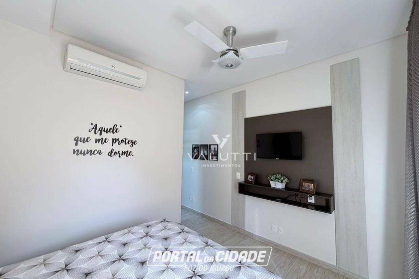 Casa &agrave; venda - 236m&sup2; - Condom&iacute;nio Arco de Paris