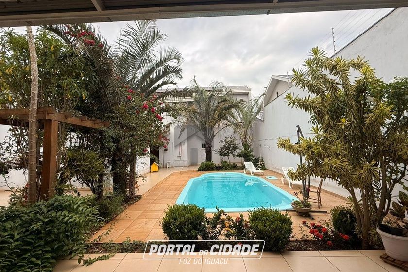 Sobrado &agrave; venda - 245m&sup2; - Jardim Sao Rafael I