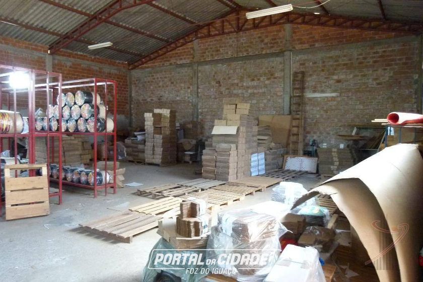 Sal&atilde;o Comercial &agrave; venda - 1180m&sup2; - Parque S&atilde;o Louren&ccedil;o
