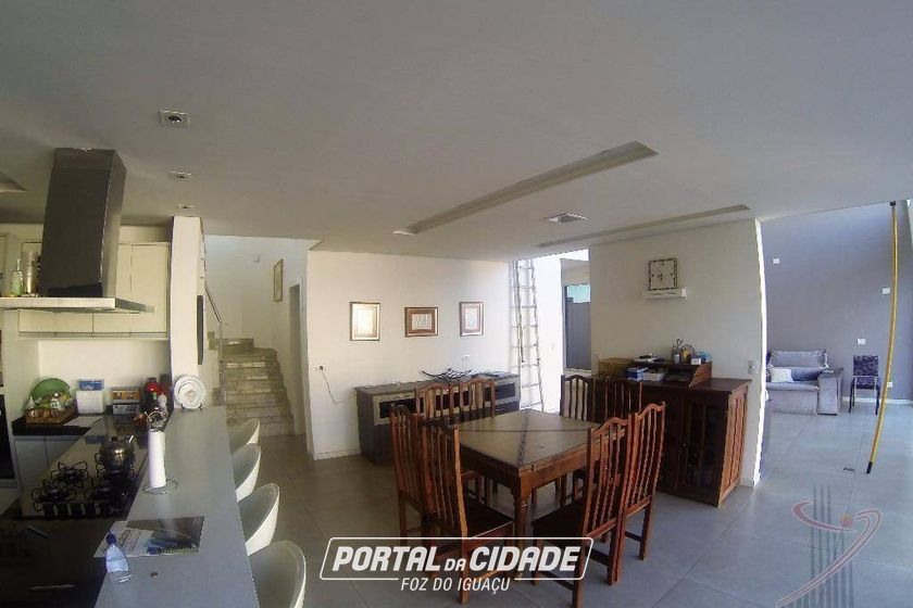 Sobrado &agrave; venda - 303m&sup2; - Condom&iacute;nio Horizontal Fechado Arco de Paris