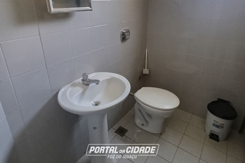 Sala Comercial para alugar - 64m&sup2; - Centro