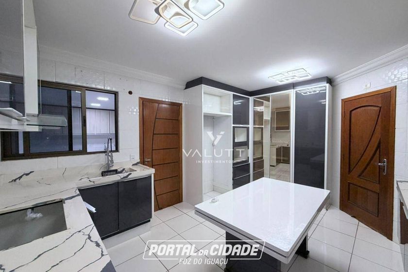 Apartamento &agrave; venda - 220m&sup2; - Edif&iacute;cio Sultan