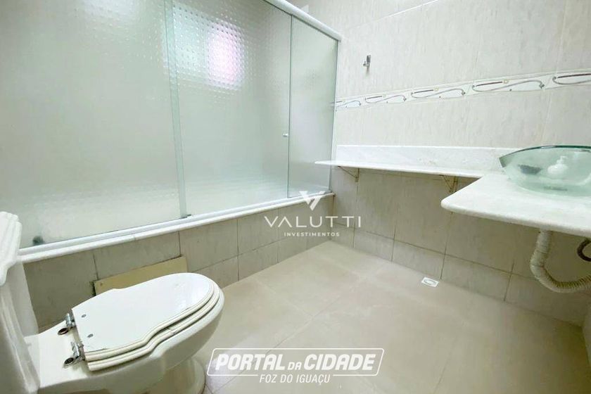 Sobrado &agrave; venda - 250m&sup2; - Jardim Polo Centro