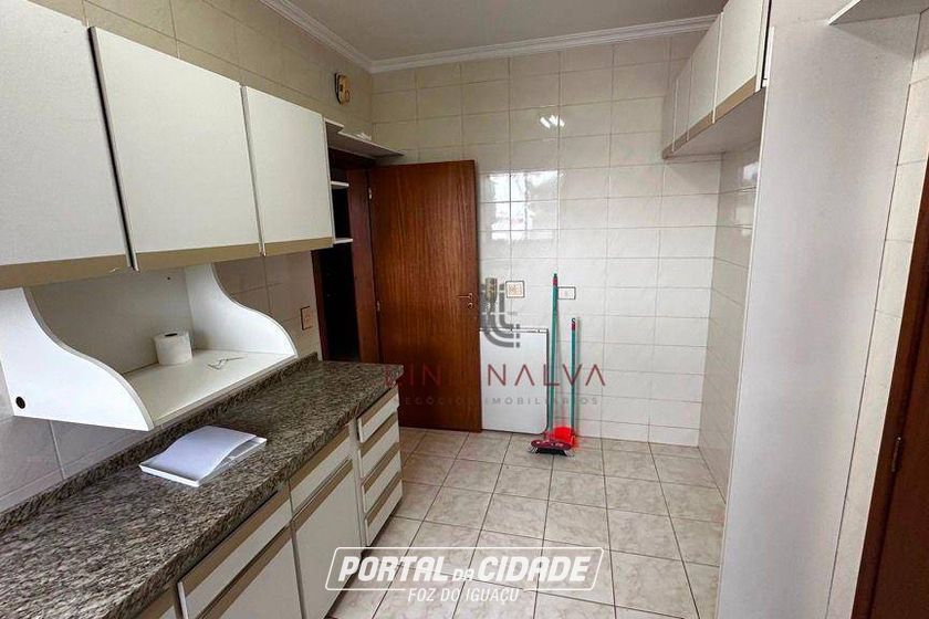 Apartamento &agrave; venda - 169m&sup2; - Centro