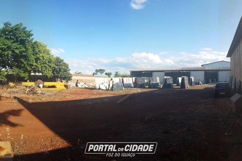 Sal&atilde;o Comercial &agrave; venda - 1100m&sup2; - Parque Morumbi II