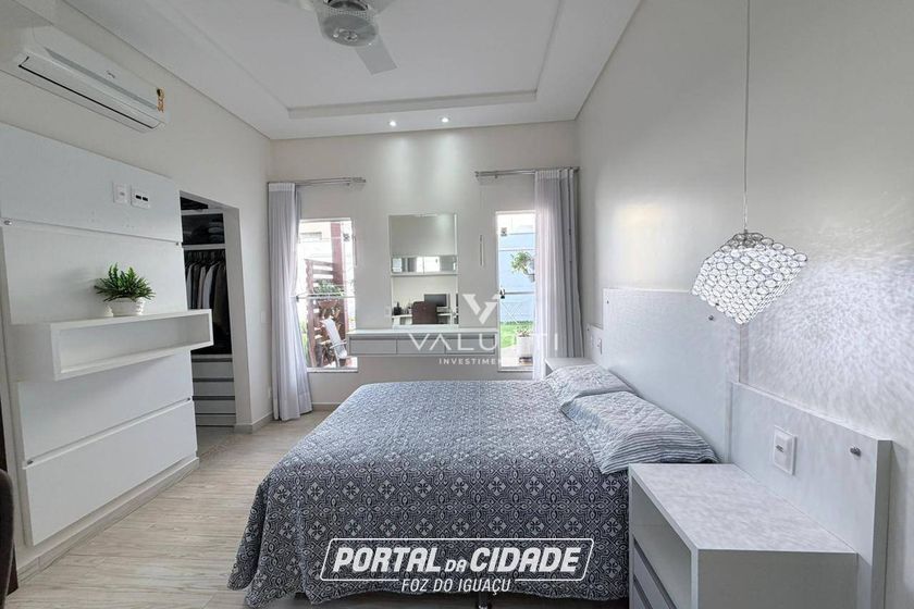 Casa &agrave; venda - 236m&sup2; - Condom&iacute;nio Arco de Paris
