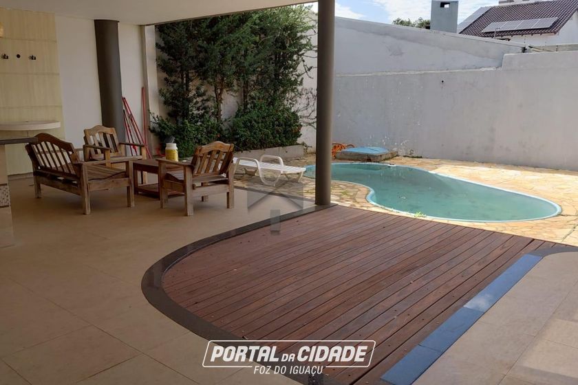 Casa para alugar - 220m&sup2; - Yolanda