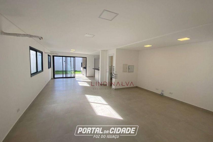 Sobrado &agrave; venda - 300m&sup2; - Jardim Petr&oacute;polis