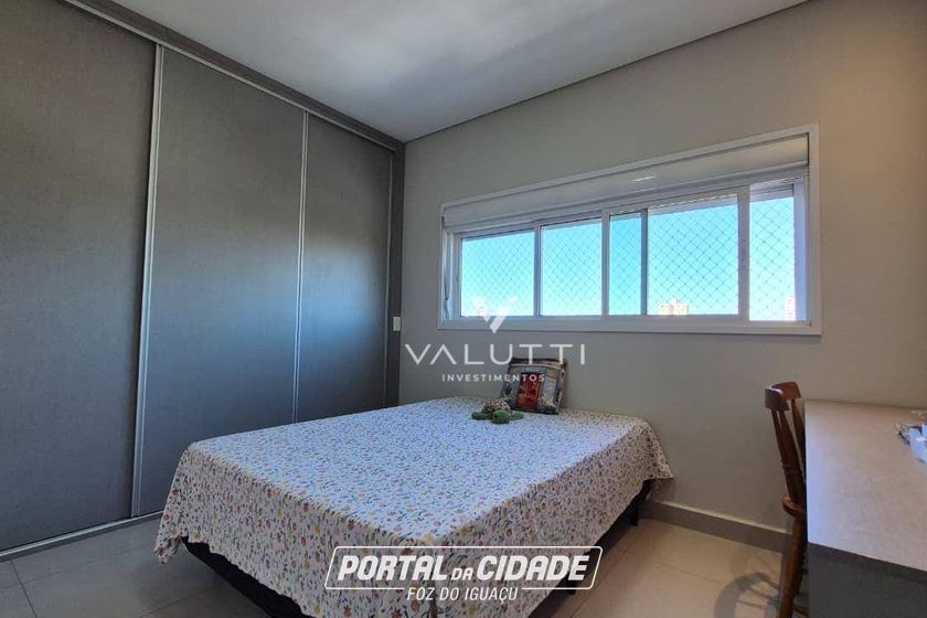 Apartamento &agrave; venda - 131m&sup2; - Edif&iacute;cio Residencial Esmeralda