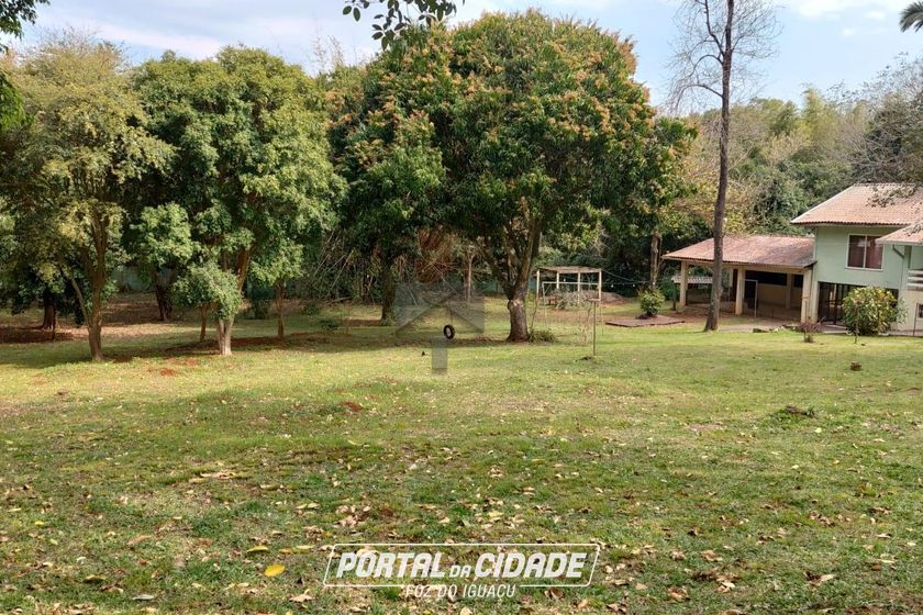Ch&aacute;cara &agrave; venda - 6000m&sup2; - Jardim Tropical
