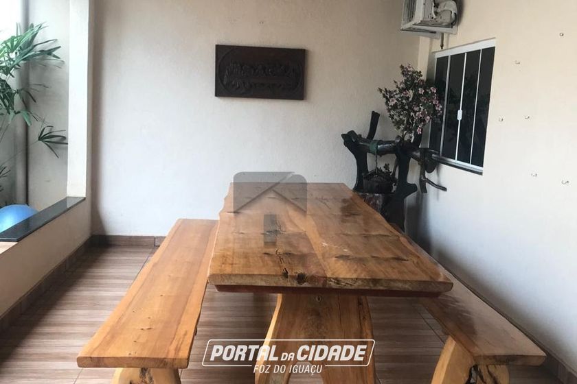 Casa &agrave; venda - 250m&sup2; - Profilurb II