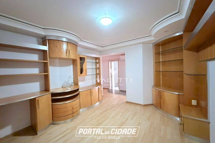 Sobrado &agrave; venda - 450m&sup2; - Jardim Polo Centro