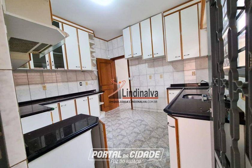 Casa &agrave; venda - 215m&sup2; - Jardim Lancaster I