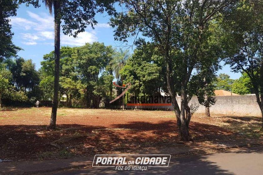 Terreno para alugar - 1800m&sup2; - Centro