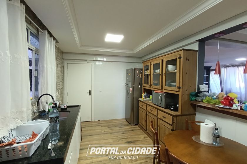 Apartamento &agrave; venda - 133m&sup2; - Centro