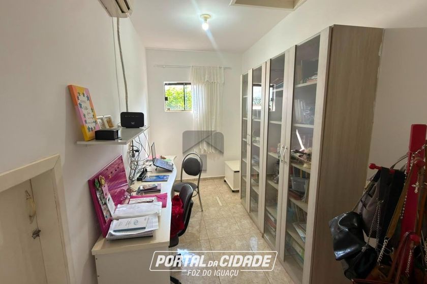 Sobrado &agrave; venda - 375m&sup2; - Porto Meira