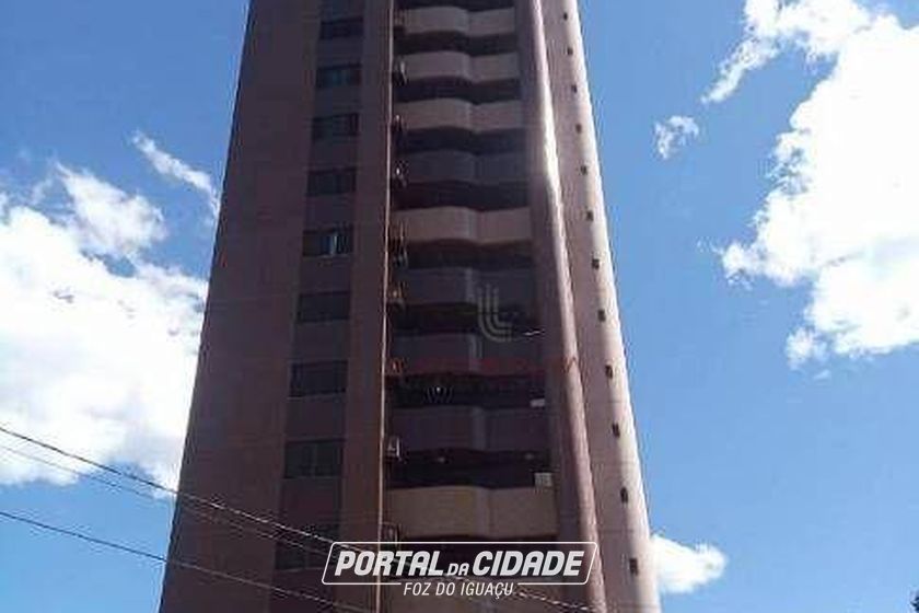 Apartamento &agrave; venda - 127m&sup2; - Centro