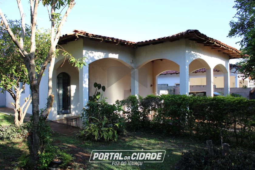 Casa &agrave; venda - 180m&sup2; - Bourbon