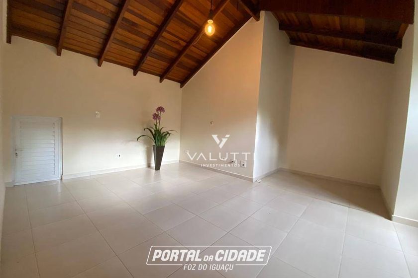 Sobrado &agrave; venda - 250m&sup2; - Jardim Polo Centro