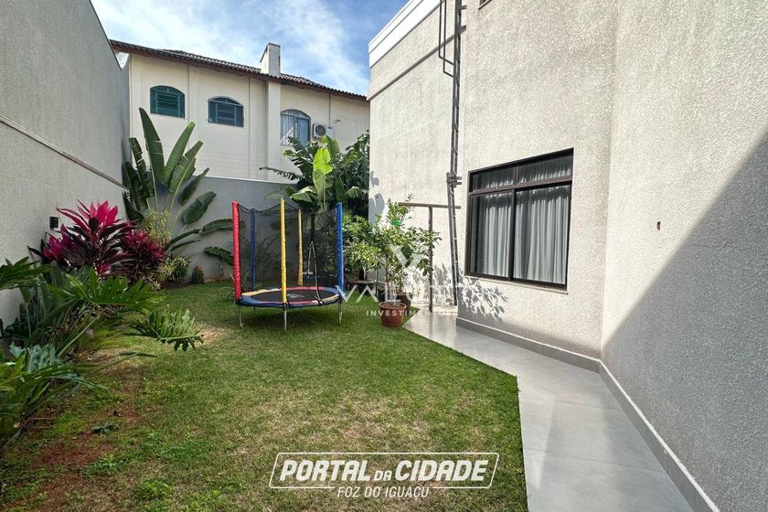 Sobrado &agrave; venda - 600m&sup2; - Jardim Eliza I