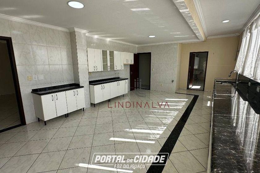 Apartamento para alugar - 400m&sup2; - Centro