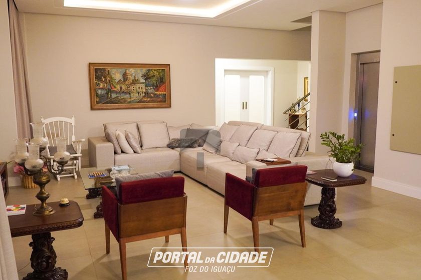 Casa &agrave; venda - 670m&sup2; - Tr&ecirc;s Fronteiras