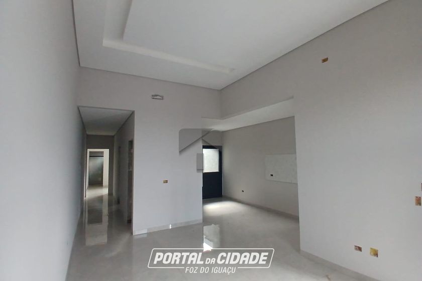 Casa &agrave; venda - 70m&sup2; - Lote Grande