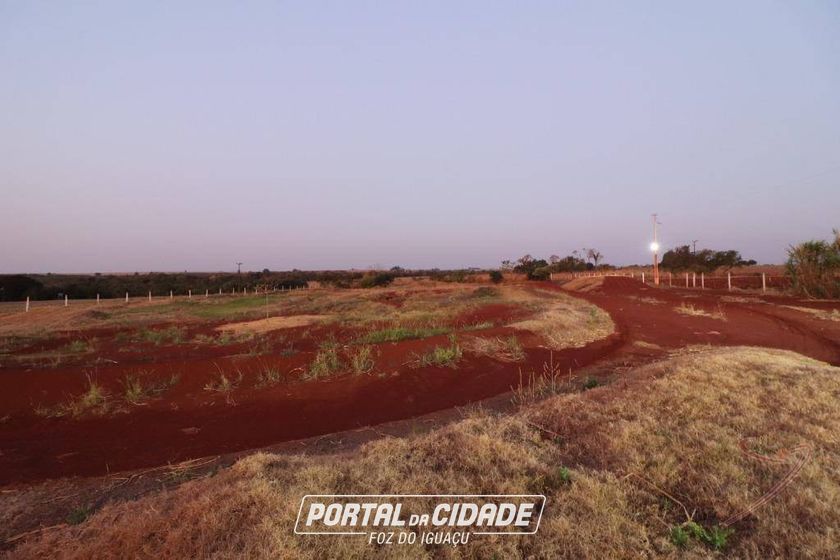 Ch&aacute;cara &agrave; venda - 10000m&sup2; - Alto da Boa Vista