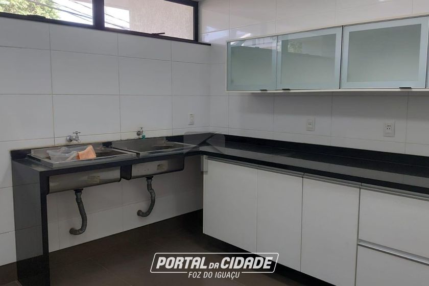 Casa &agrave; venda - 760m&sup2; - Maracan&atilde;