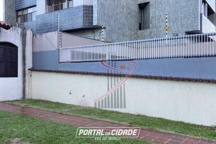 Casa &agrave; venda - 320m&sup2; - Centro
