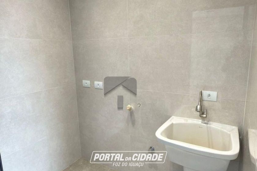 Sobrado para alugar - 240m&sup2; - Yolanda