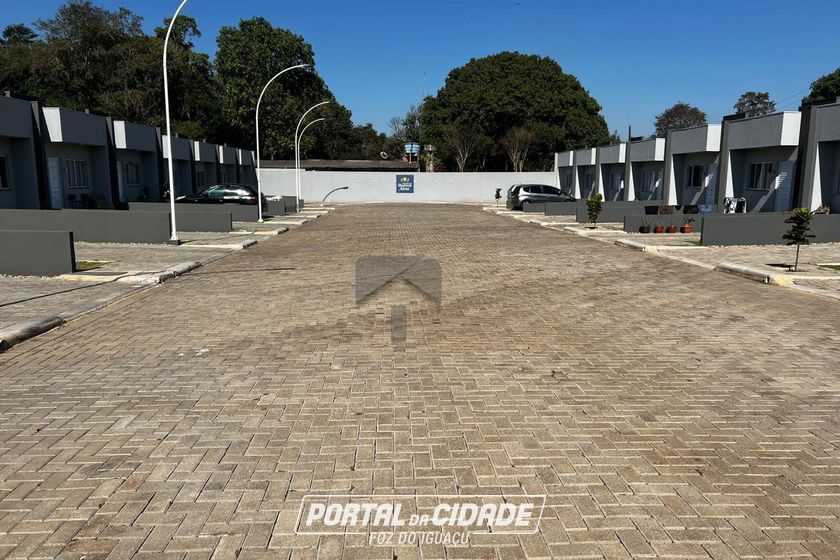 Casa &agrave; venda - 45m&sup2; - Carim&atilde;