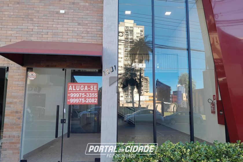 Sal&atilde;o Comercial para alugar - 157m&sup2; - Centro