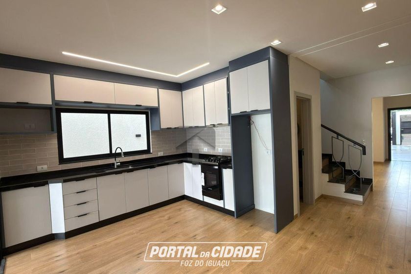 Sobrado para alugar - 240m&sup2; - Yolanda