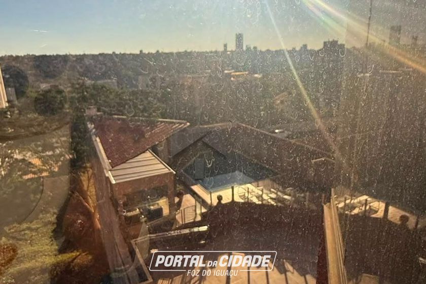 Apartamento &agrave; venda - 105m&sup2; - Centro