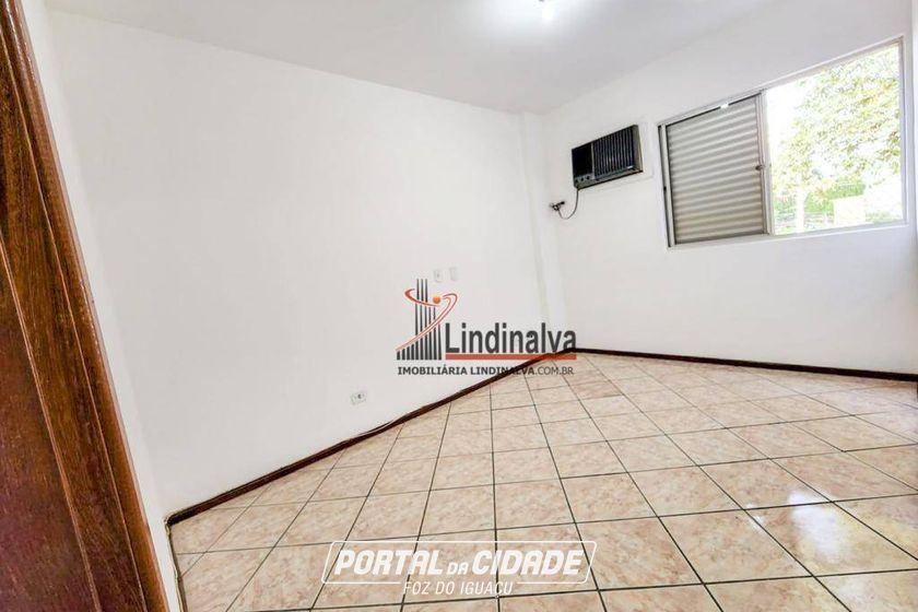 Apartamento &agrave; venda - 92m&sup2; - Centro