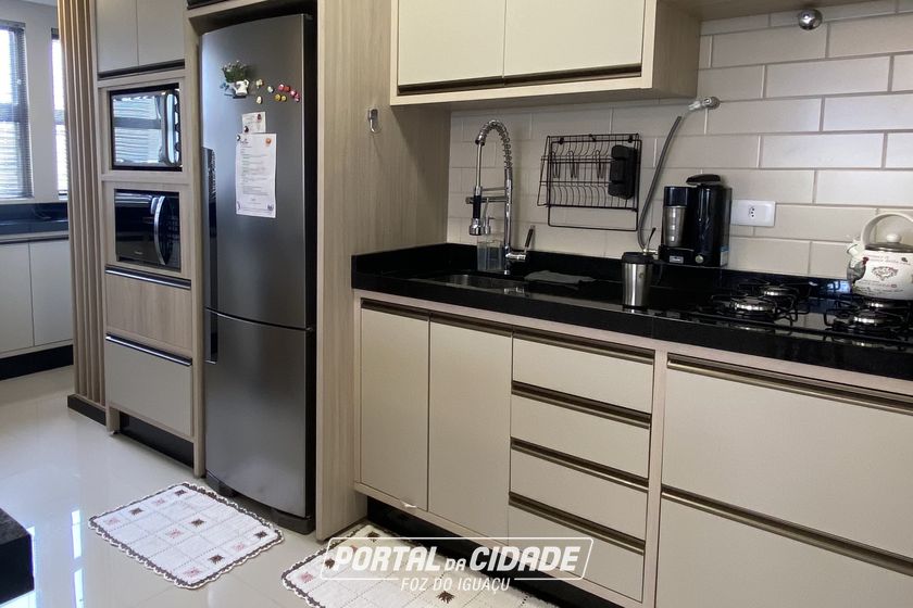 Apartamento &agrave; venda - 92m&sup2; - Centro