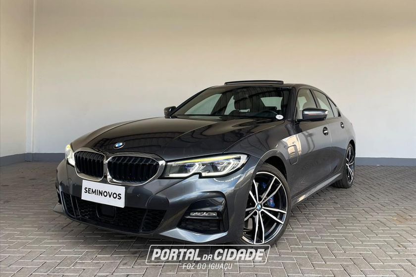 BMW 330e
