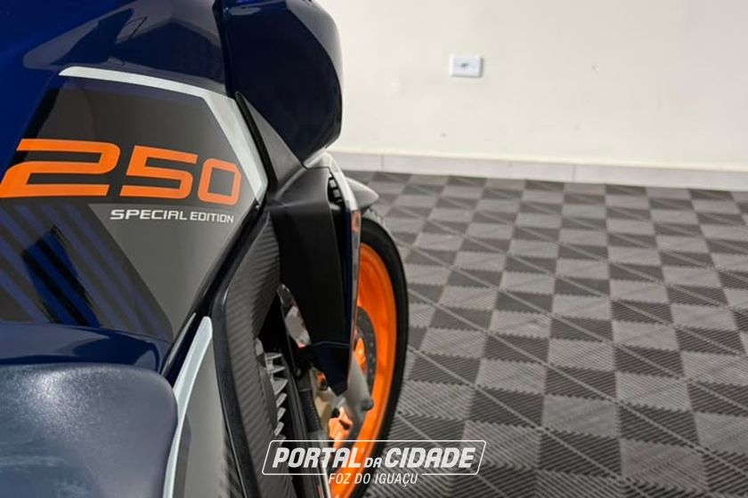 HONDA CB