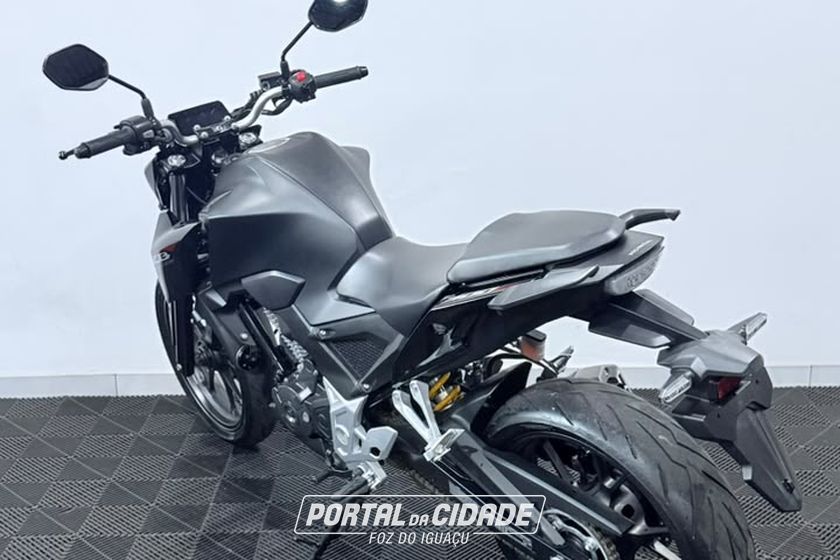 HONDA CB