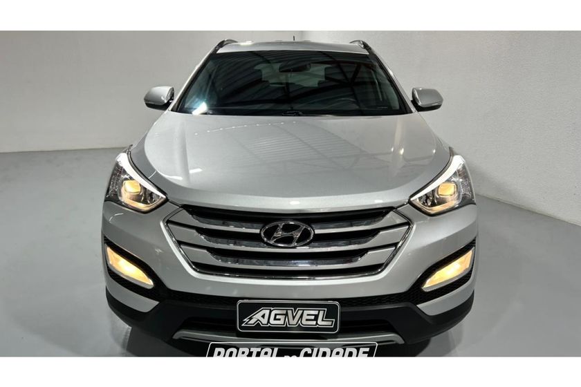 Hyundai Santa