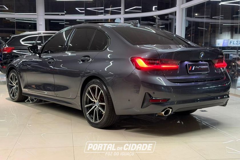 BMW 320iA