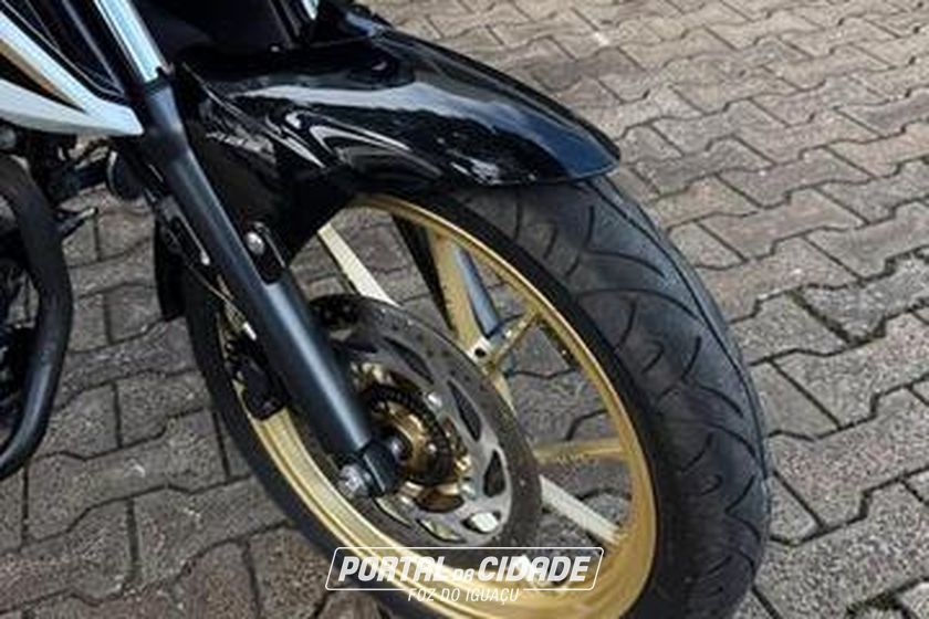 YAMAHA FZ25